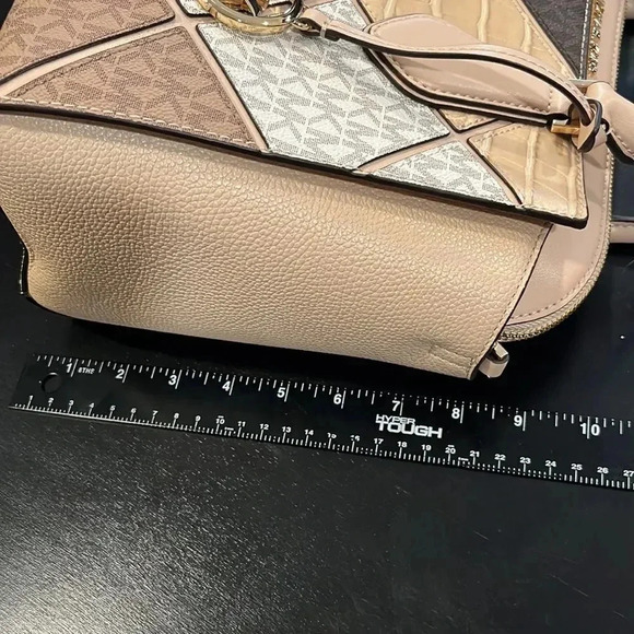 NWT Michael Kors Daria Buff Leather Diamond Pattern Large Satchel Bag Purse - Picture 15 of 16